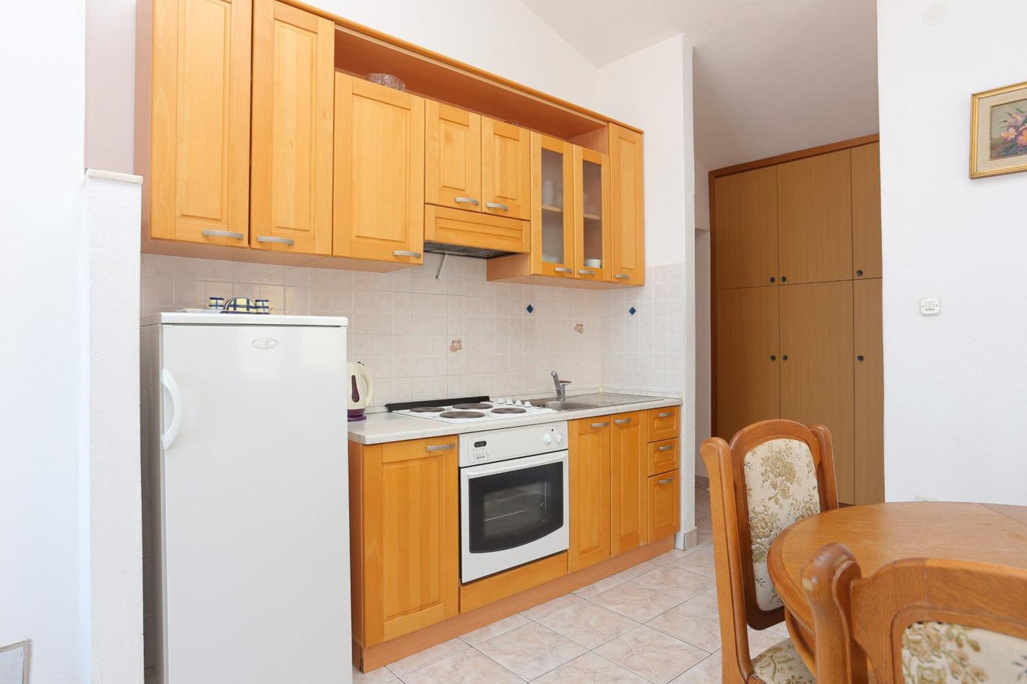 Apartments By The Sea Baska Voda, Makarska - 300 Экстерьер фото