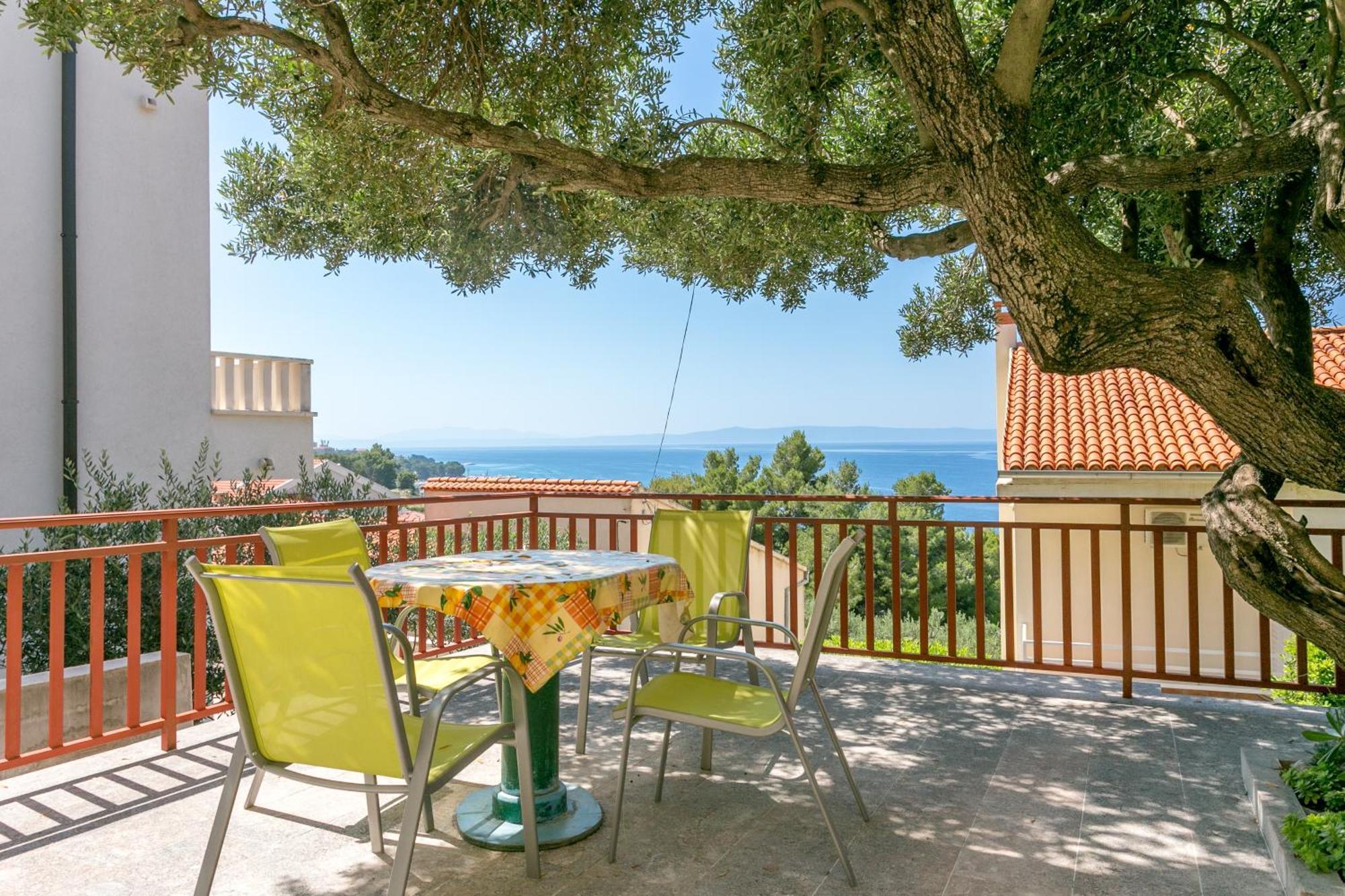 Apartments By The Sea Baska Voda, Makarska - 300 Экстерьер фото